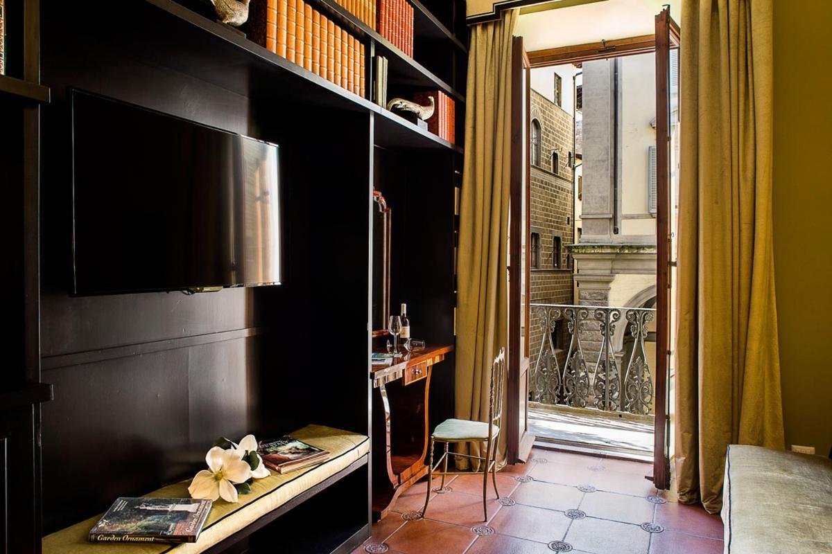 Porcellino Gallery Art Boutique Bb Bed & Breakfast Florence Exterior photo